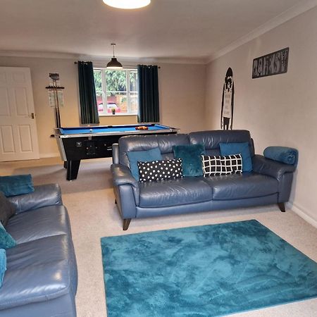 Hereford - Finch House - Modern 4 Bedroom House Located In South Hereford, Dog Friendly With Nearby Countryside, Pool Table, Sleeps Up To 10 Guests - Hosted By Rentmyhouse Екстер'єр фото