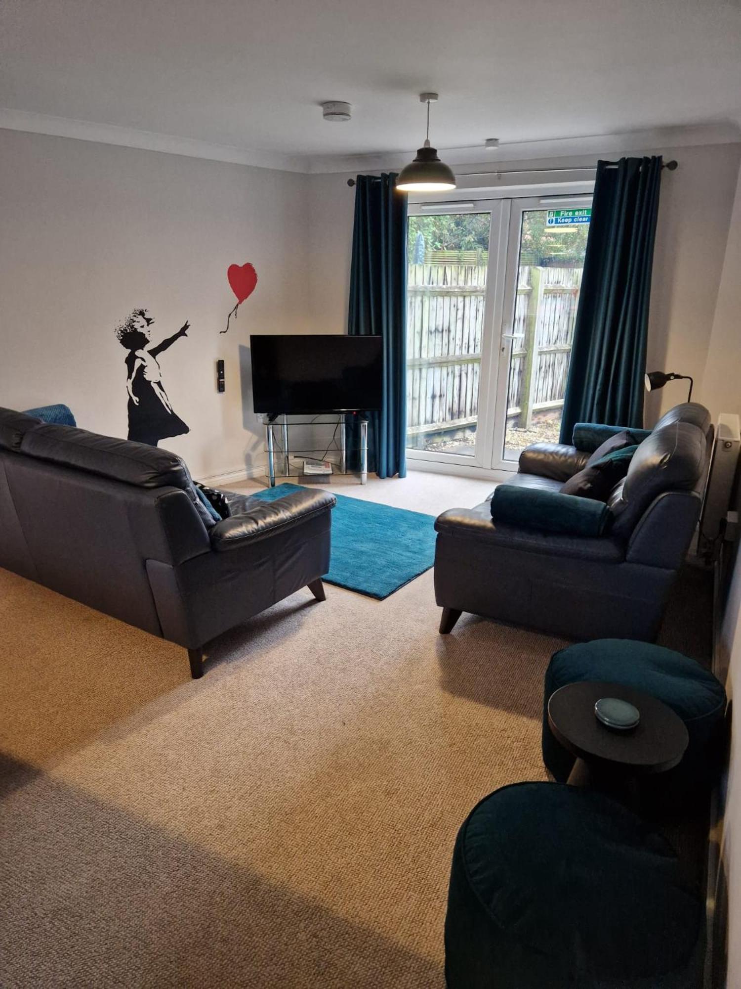 Hereford - Finch House - Modern 4 Bedroom House Located In South Hereford, Dog Friendly With Nearby Countryside, Pool Table, Sleeps Up To 10 Guests - Hosted By Rentmyhouse Екстер'єр фото